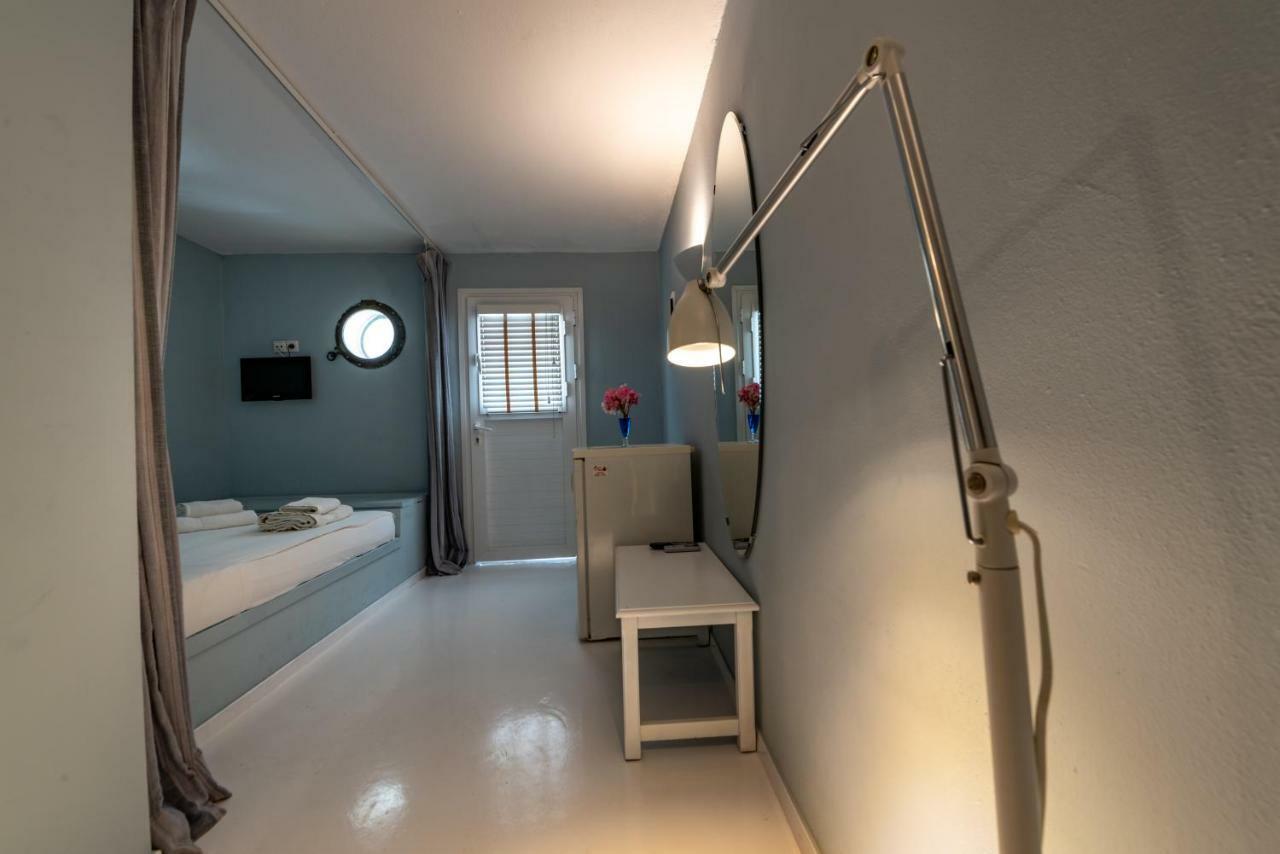 Kymothoi Rooms & Pool Bar Gavrio Dış mekan fotoğraf