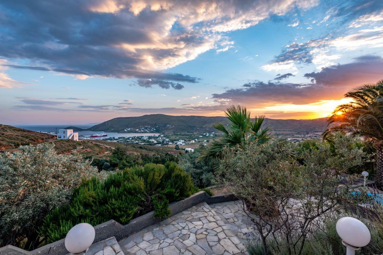 Kymothoi Rooms & Pool Bar Gavrio Dış mekan fotoğraf