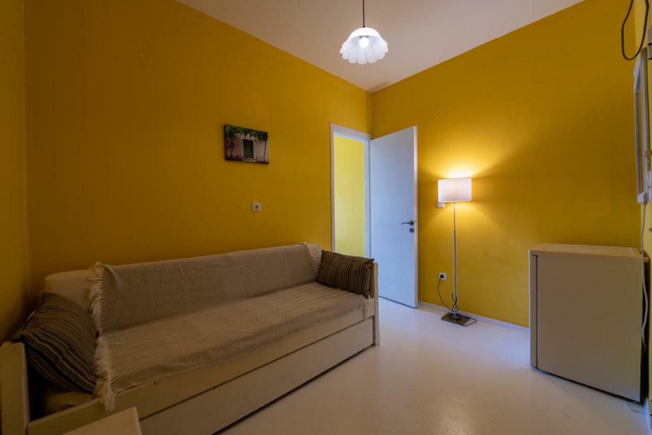 Kymothoi Rooms & Pool Bar Gavrio Dış mekan fotoğraf